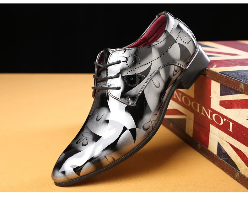 Men Oxford Retro Floral Pattern Shoe