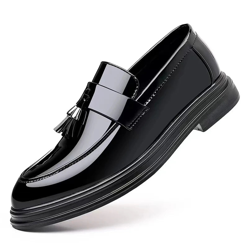 Classic Men’s Loafers: Timeless Elegance